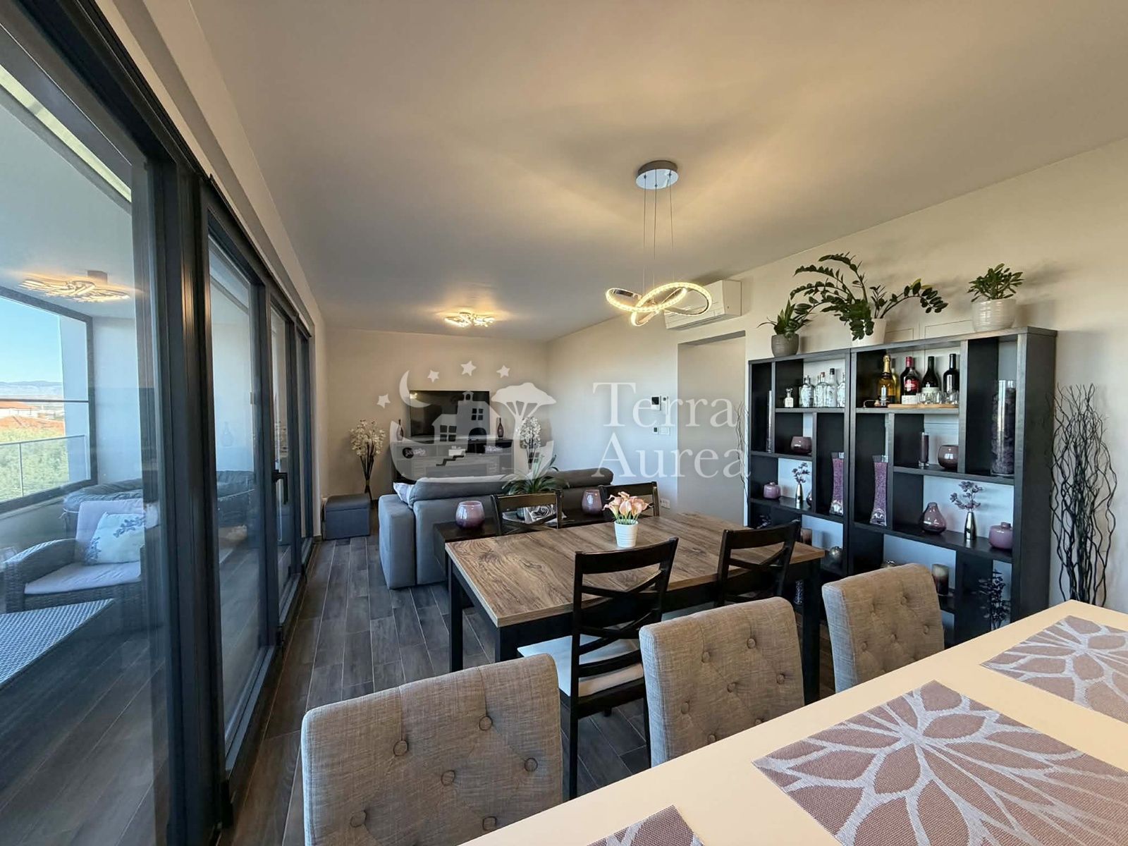 Moderan apartman s pogledom na more, Malinska, otok Krk