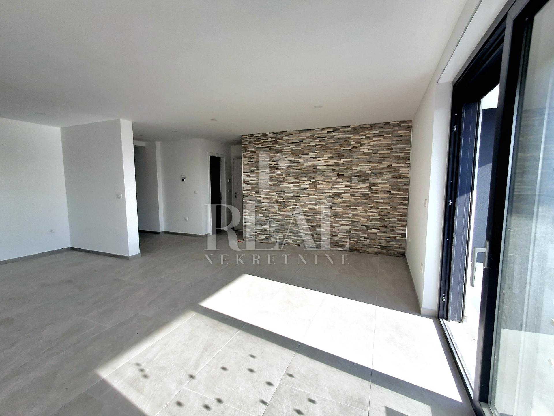 Moderna vila u Medulinu sa dva stana i pogledom na more