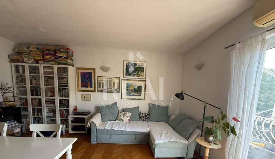 Prava prilika, dvosoban stan u Splitu, predio Bačvice!!!