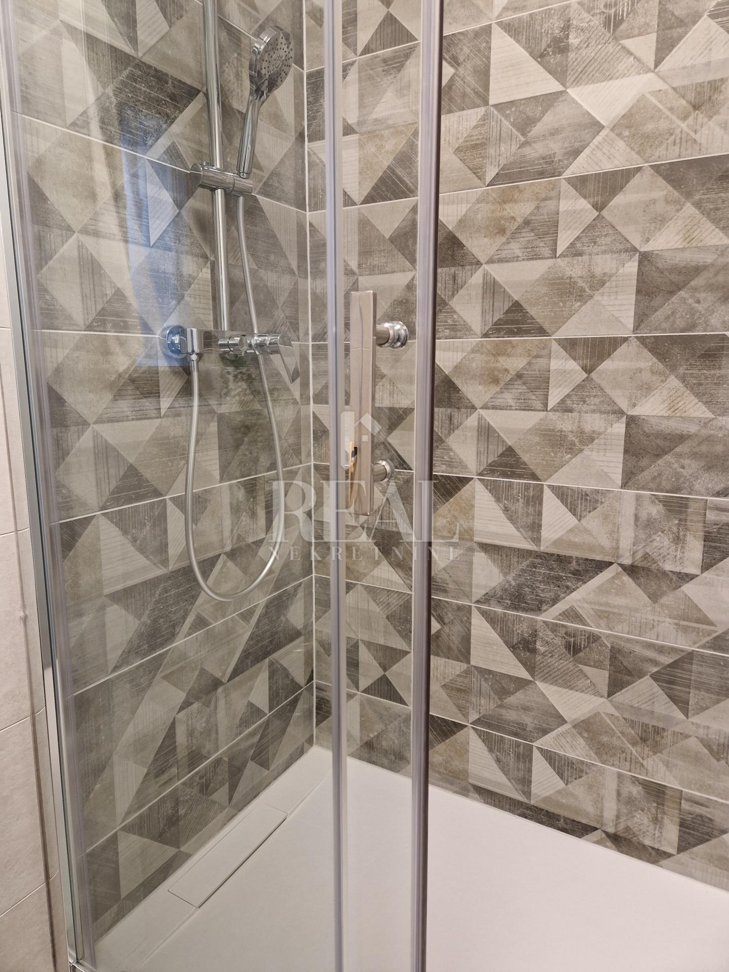 RIJEKA-STAN U CENTRU GRADA ZA NAJAM, 1S+DB OD 45 m2