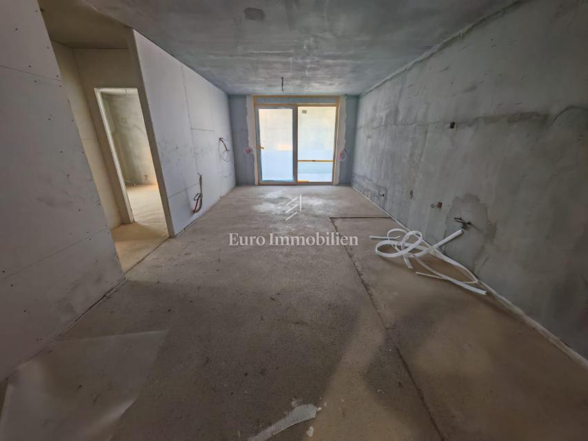 Stan u novogradnji, Senj