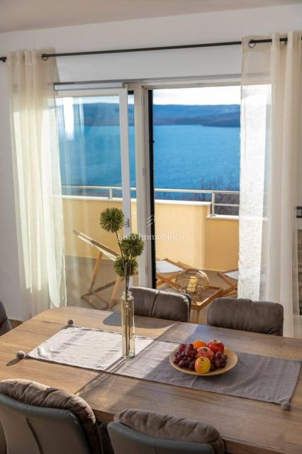 Modern flat near sea with two terraces and sea view