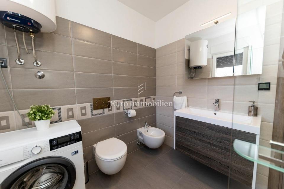 Modern flat near sea with two terraces and sea view