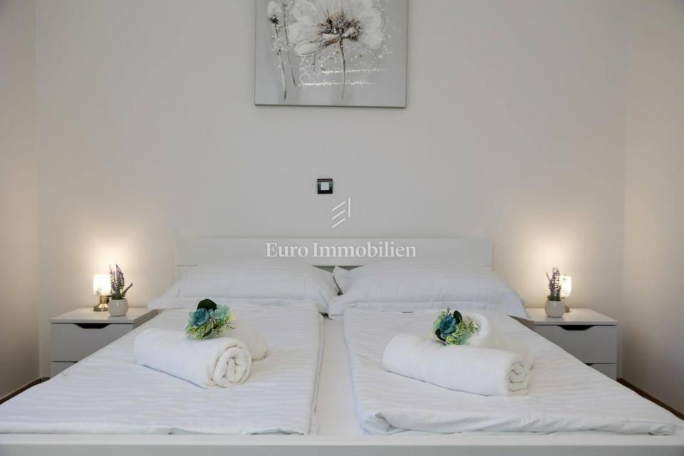 Modern flat near sea with two terraces and sea view