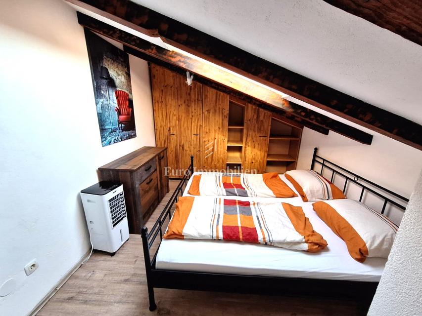 Malinska – two apartments with garden and parking