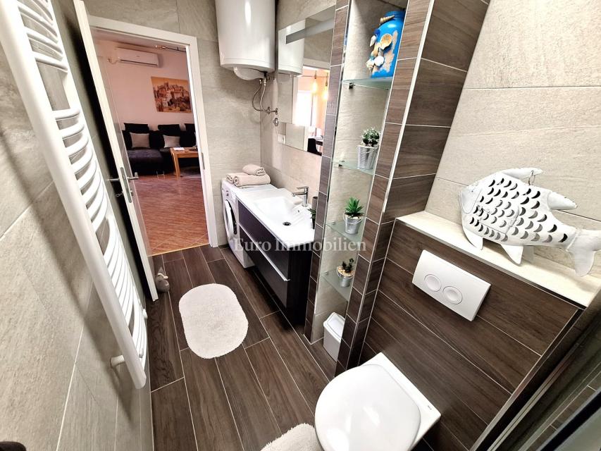 Malinska – two apartments with garden and parking