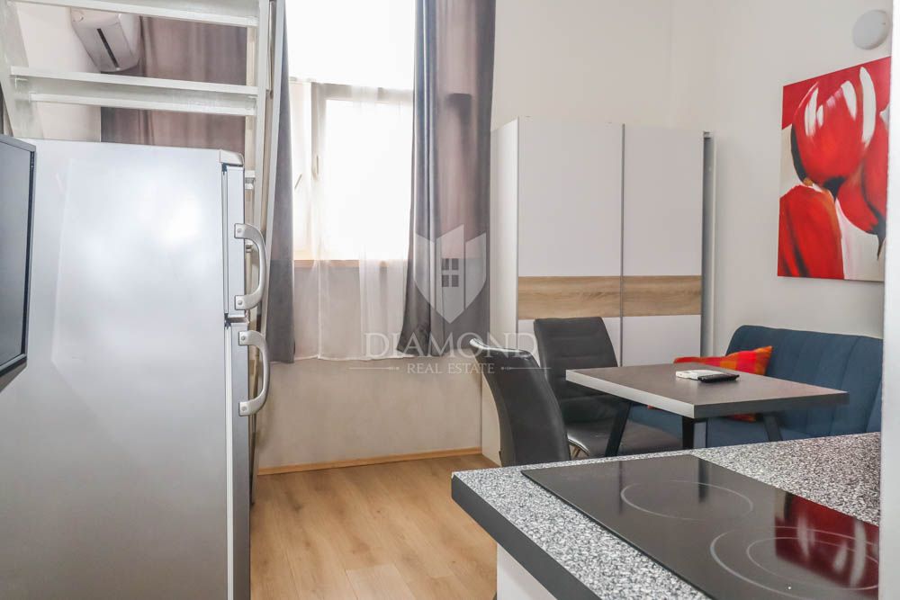 Apartment Centar, Pula, Mletačka ulica 12, 400m2