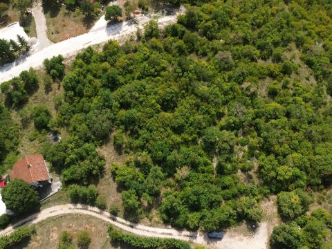 Labin, okolica, gradbeno zemljišče na odlični lokaciji