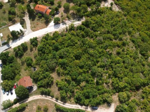 Labin, okolica, gradbeno zemljišče na odlični lokaciji