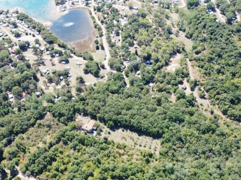 Poreč area, attractive land for tourist purposes T2