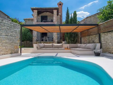 Poreč, surroundings, Renovated stone house with swimming pool
