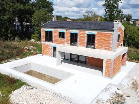 Poreč, surroundings, modern villa with swimming pool in nature