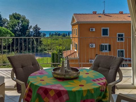 Umag, surroundings, beautiful apartment 116 m2 with sea view