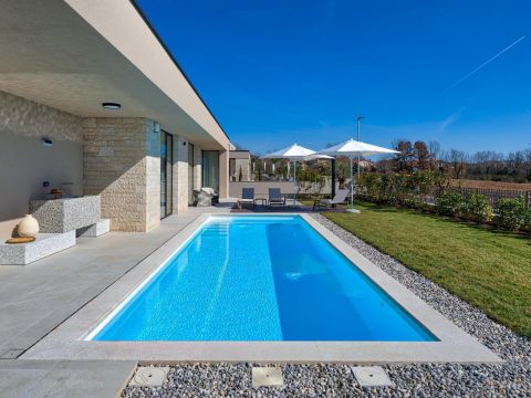 Poreč, Exclusive smart home villa with pool