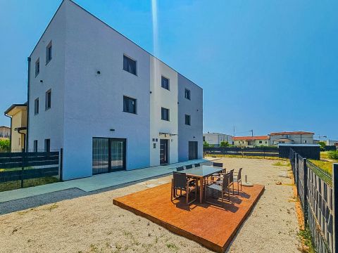 Dvije kuće na traženoj lokaciji u Umagu!