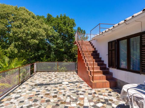 Casa con giardino a &Scaron;ilo vicino al mare