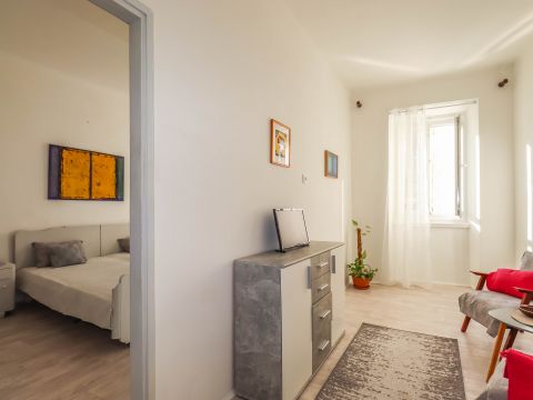 Rovinj! Ger&auml;umige, helle Wohnung!