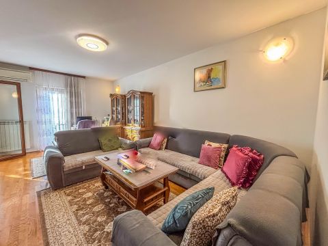 Umag, ground floor apartment in the city center!