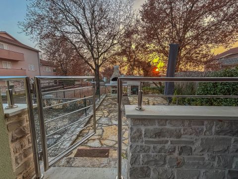 Exclusive! Novigrad, ground floor apartment 100m from the beach!