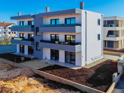 Umag! Apartment with sea view and 2 bedrooms!