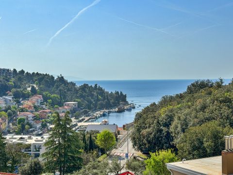 Rabac, apartma 200 m od morja