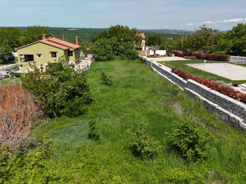 Barban, excellent building land near the town center