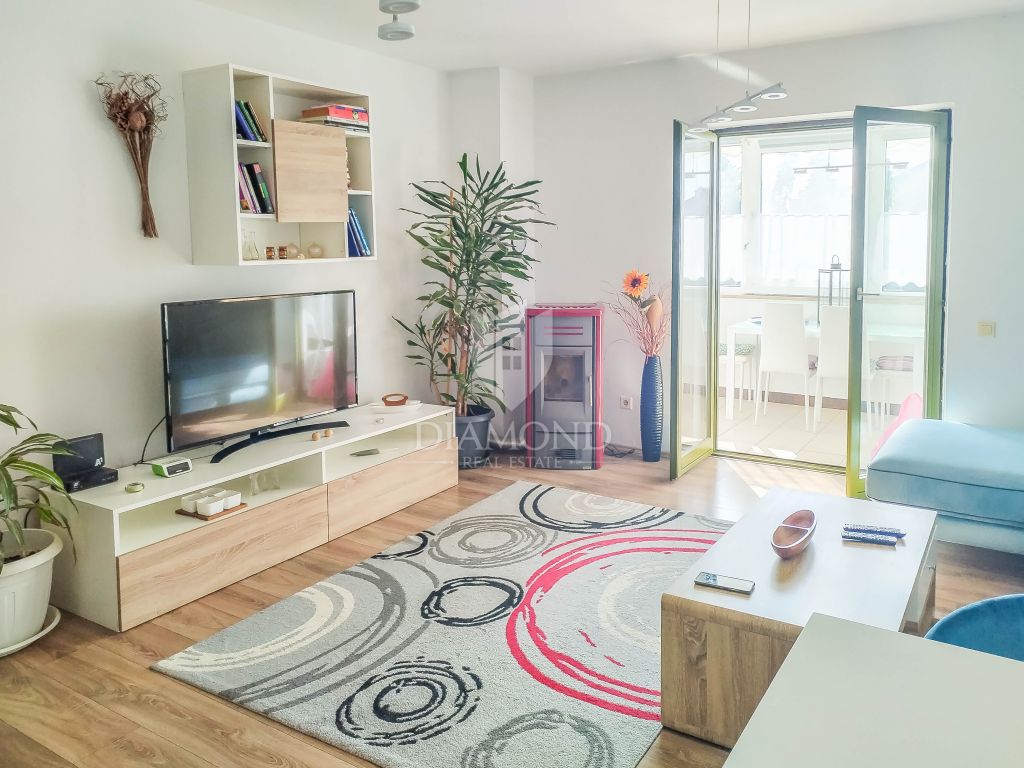 Poreč, spacious apartment for rent near the city!