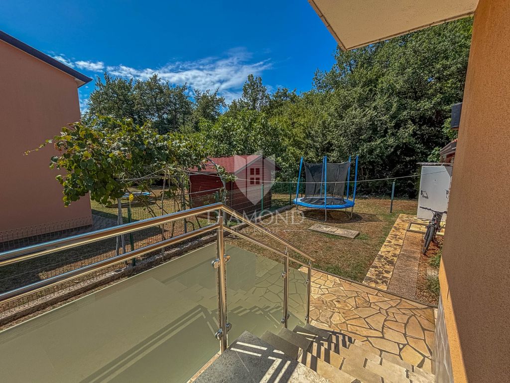 Istria, Umago, dintorni, bellissima casa con ampio giardino!