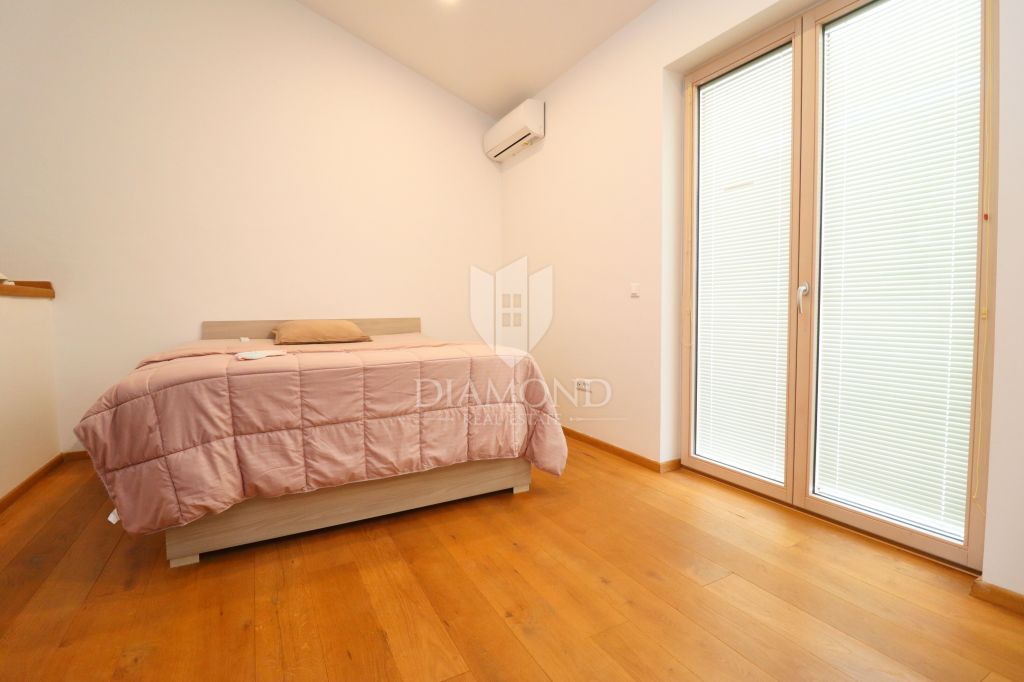 Poreč, okolica, moderna vila s 6 apartmaji