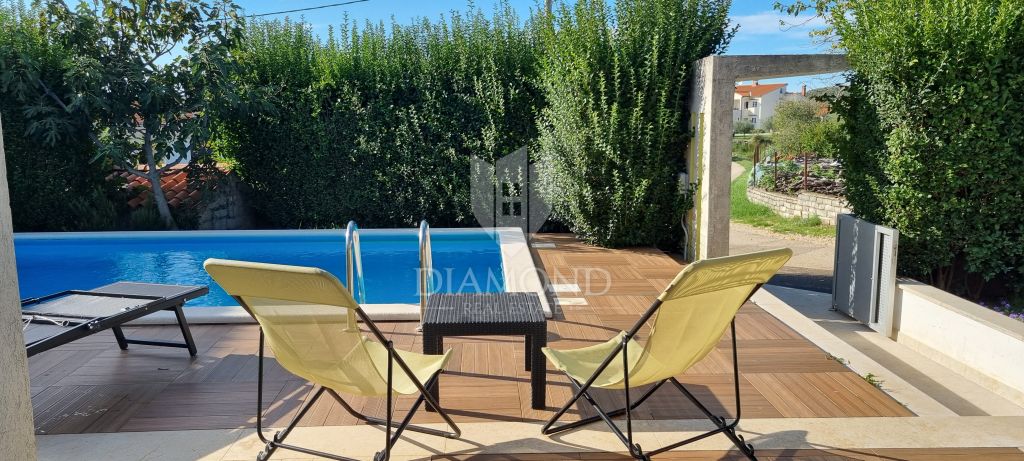 Istria, Parenzo &ndash; Affascinante villa al piano terra con piscina e fascino autentico