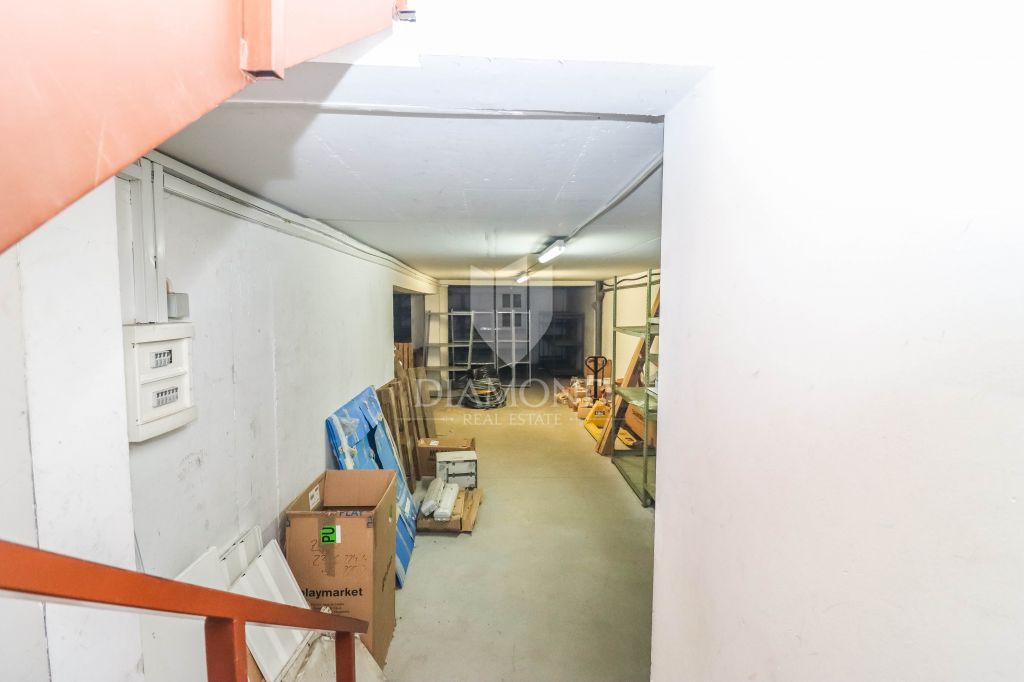 Pula, Gewerbefl&auml;che in Top-Lage