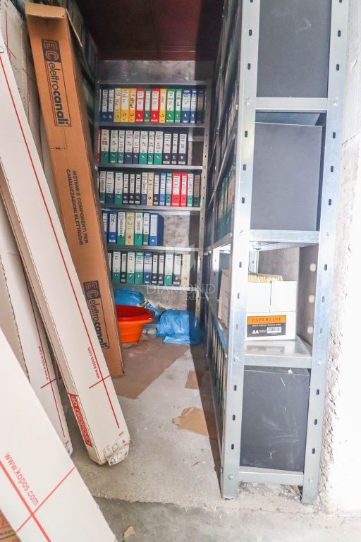 Pula, Gewerbefl&auml;che in Top-Lage