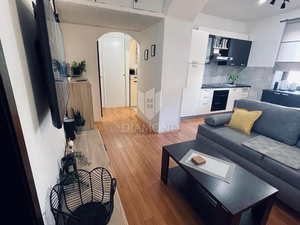 Wohnung Turnić, Rijeka, 53,64m2