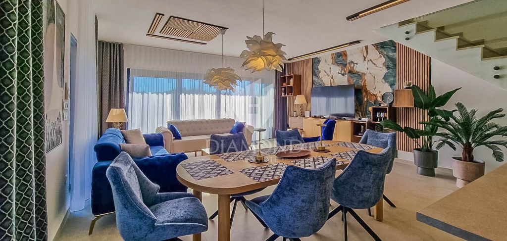 Novigrad, surroundings. A rarity on the market, a house 400 meters from the sea!