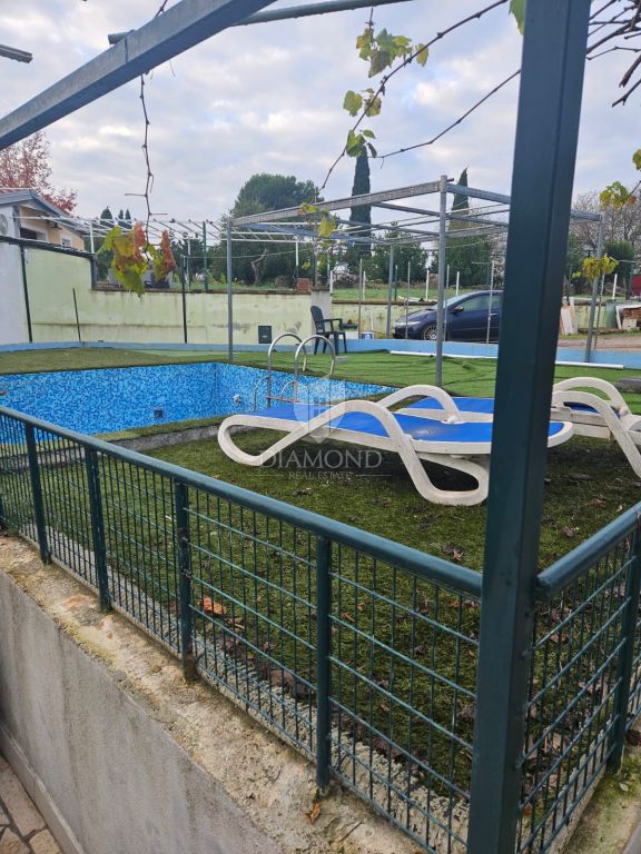 OPPORTUNITY!! ROVINJ! THREE HOUSES AND A SWIMMING POOL!