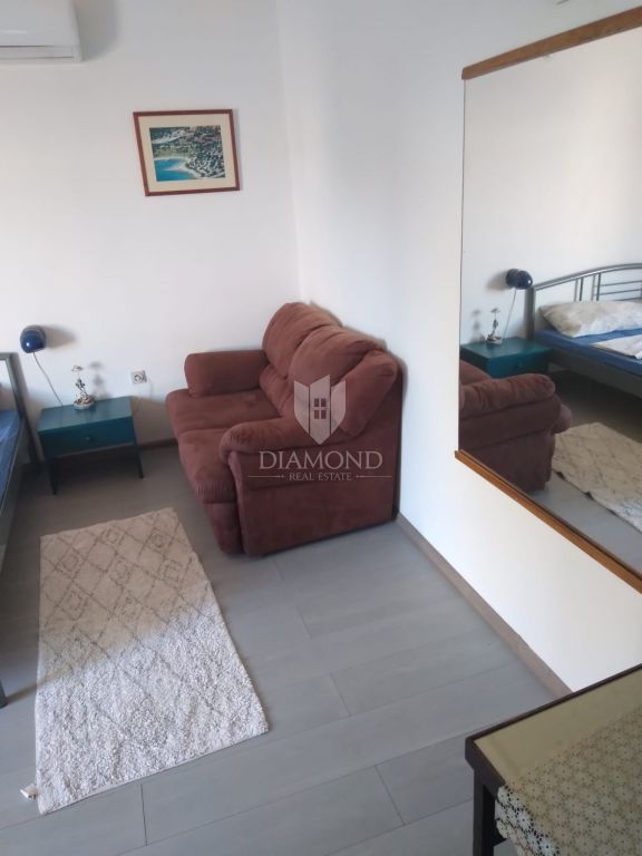 OPPORTUNITY!! ROVINJ! THREE HOUSES AND A SWIMMING POOL!