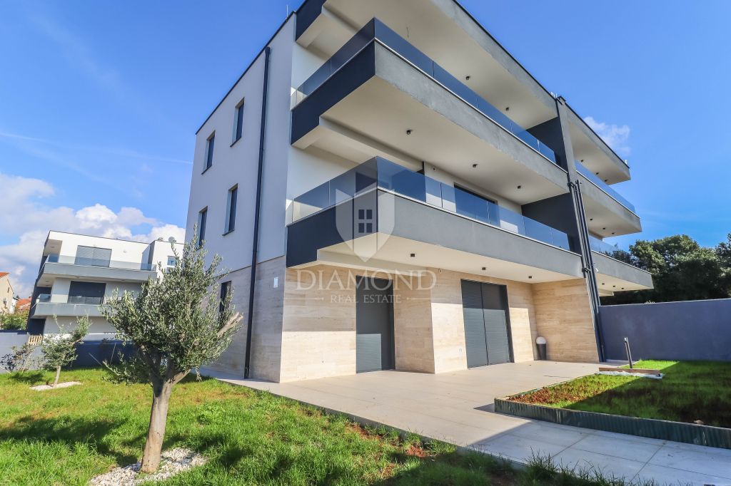 Modern new apartment with sea view - Medulin, Istria