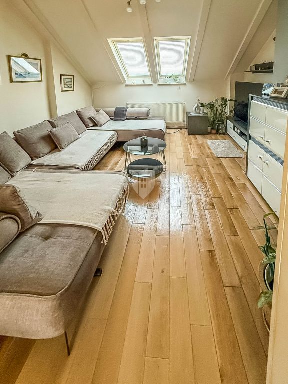 Apartmaj, Donji grad, Donji Grad, 76,70 m&sup2;