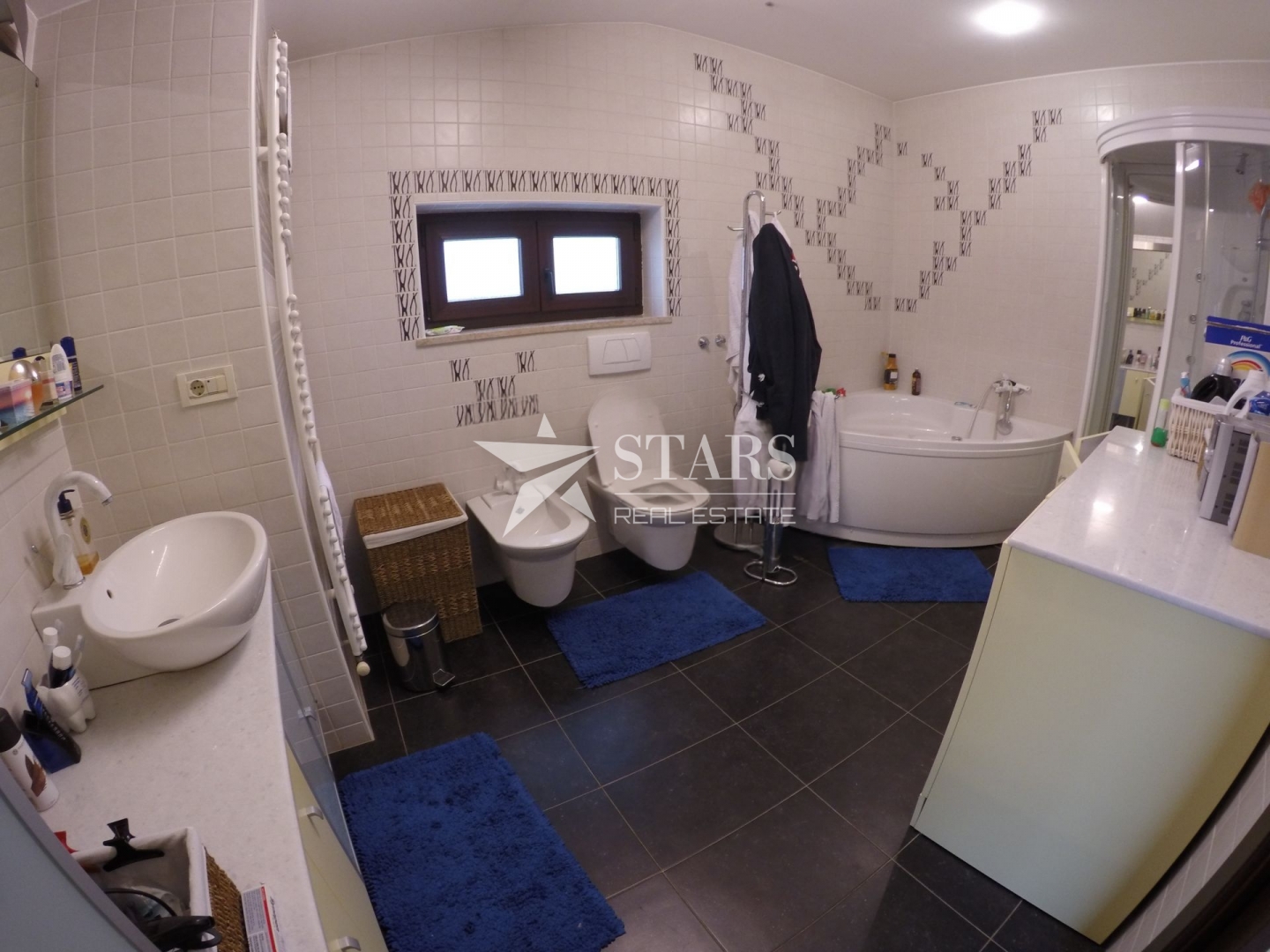 Donji Zamet, Rijeka - Prostrana obiteljska kuća s vrtom, konobom i garažom