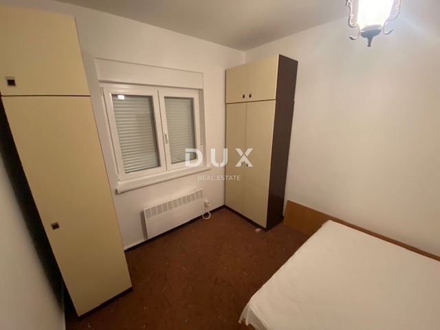 RIJEKA, DRAŽICE, CENTAR - samostojeća kuća sa dva odvojena stana na odličnoj lokaciji + 2.200 m2 GRAĐEVINSKOG ZEMLJIŠTA! PRILIKA!