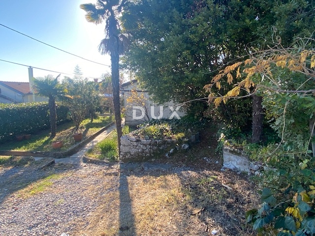 OPATIJA, MATULJI, CENTAR - samostojeća kuća + okućnica na odličnoj lokaciji! PRILIKA!