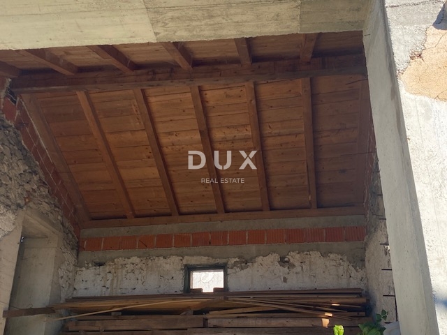 RIJEKA, VIŠKOVO - house and outbuilding + yard with sea view! OPPORTUNITY!