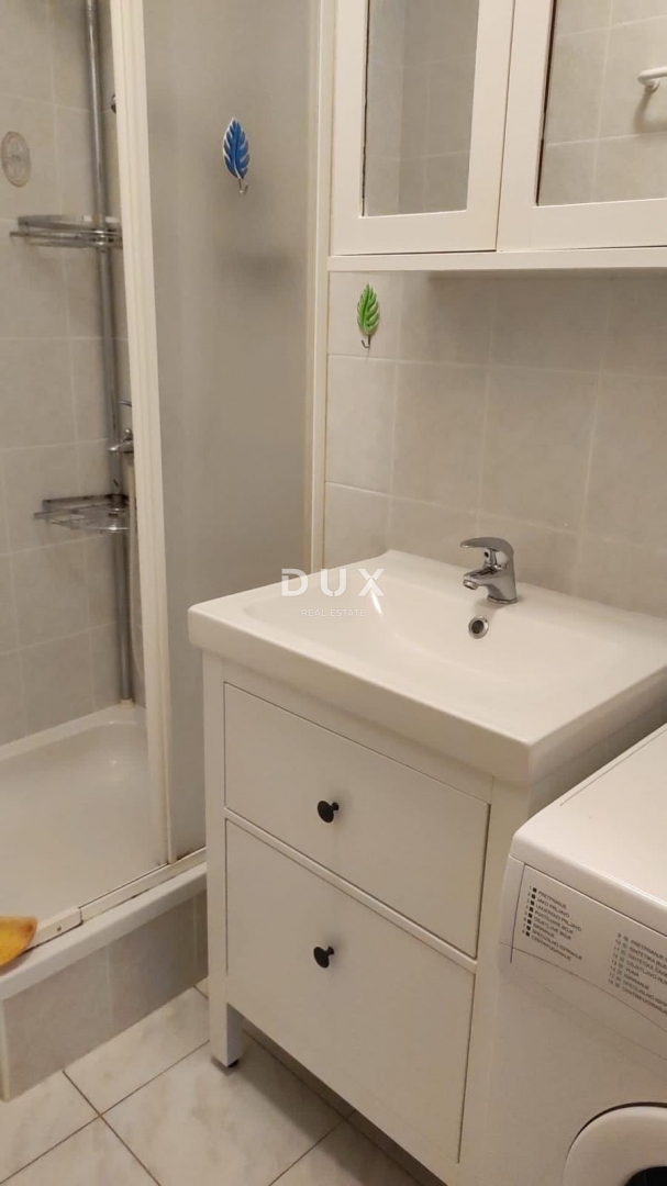 CRIKVENICA, DRAMALJ - stan od 33,79 s pogledom na more i s parkirnim mjestom