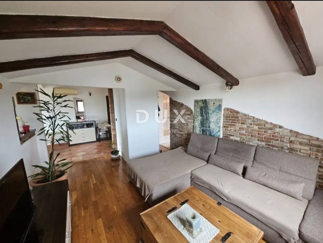 ISTRA, POREČ (bliža okolica) - Dvosoban prostran stan na trećem katu s pogledom na more!