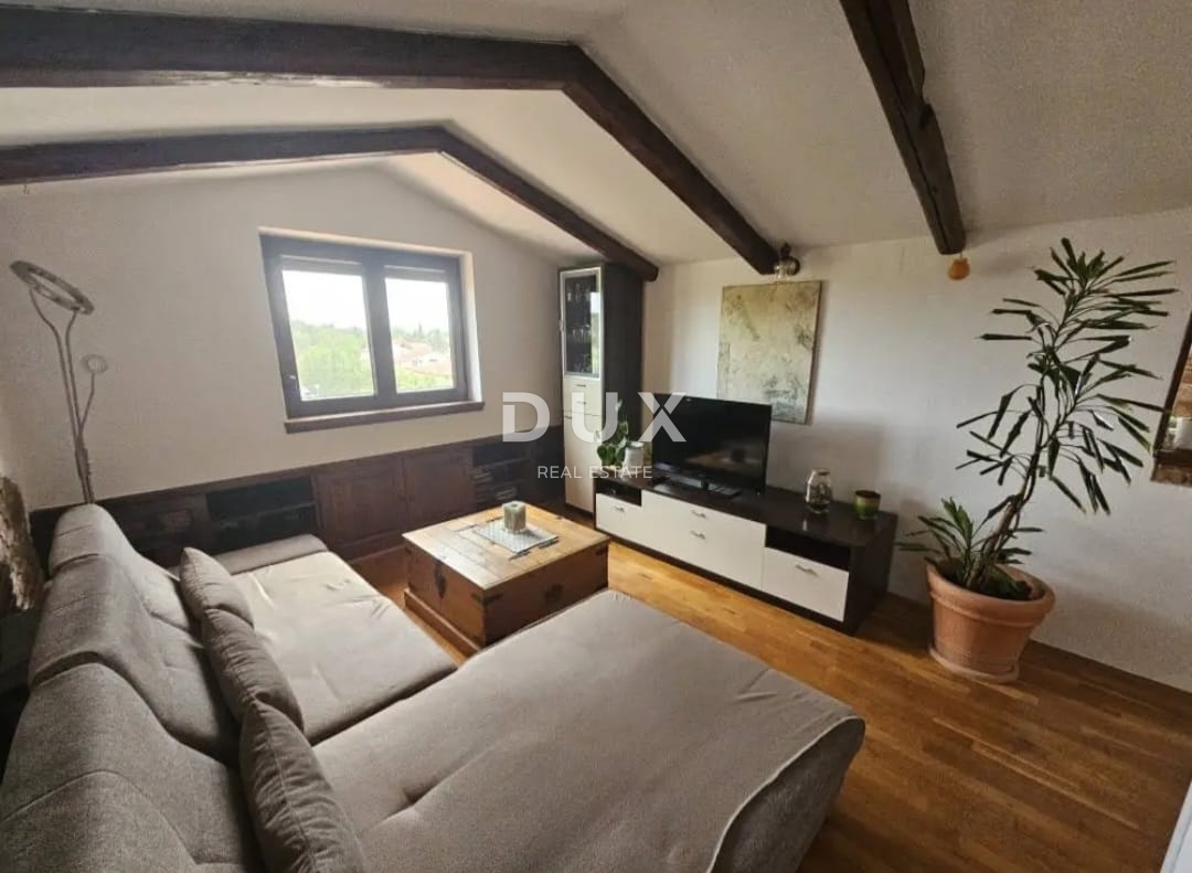 ISTRA, POREČ (bliža okolica) - Dvosoban prostran stan na trećem katu s pogledom na more!