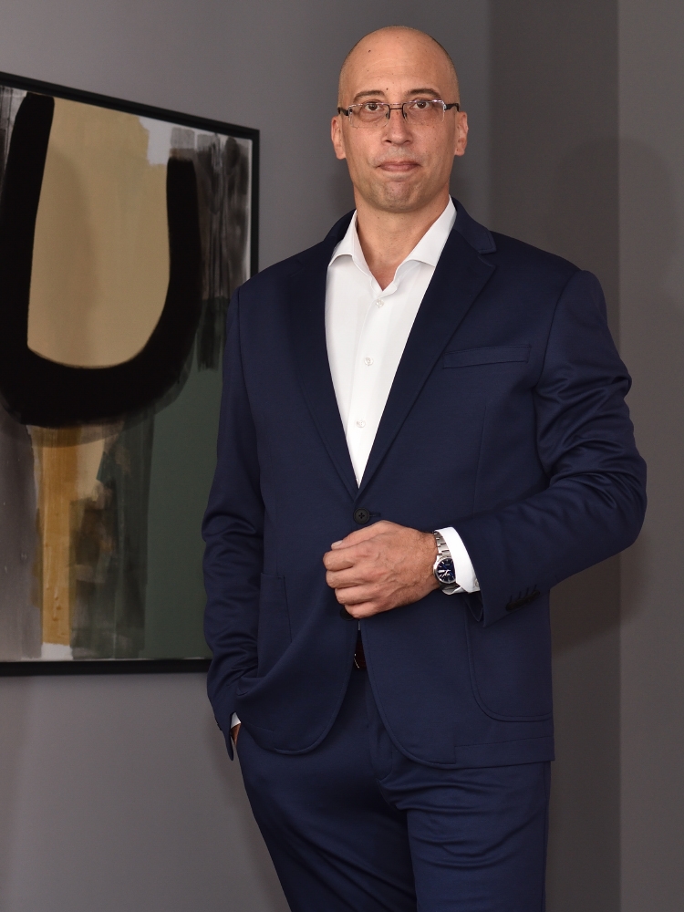Mladen Tićak