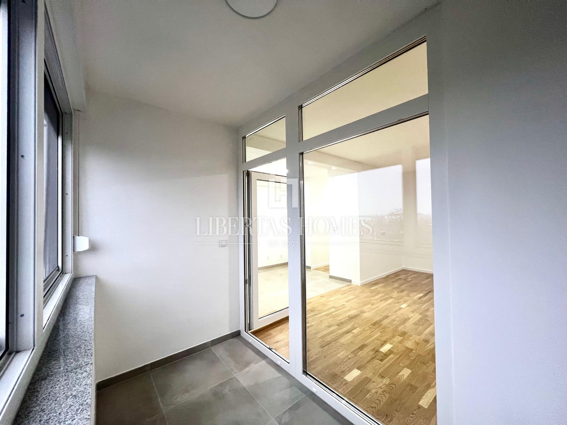Flat Studentski grad, Gornja Dubrava, 77m2