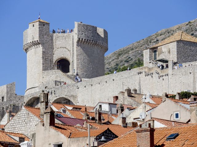 Prodaje se renovirana barokna palača na Stradunu, Dubrovnik