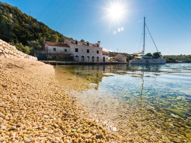 Jedinstvena kuća za višestruku turističku namjenu s vlastitom rivom, okolica Dubrovnika