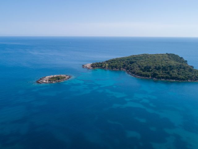 Prodaja građevinskog zemljišta u Moluntu u neposrednoj blizini mora